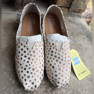 TOMS Classic Alpargata Polka Dot Slip-On Shoes NWT Sz-7.5.   W